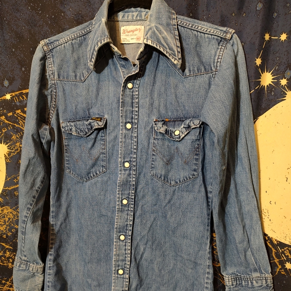 Vintage Wrangler Denim Button Down Shirt